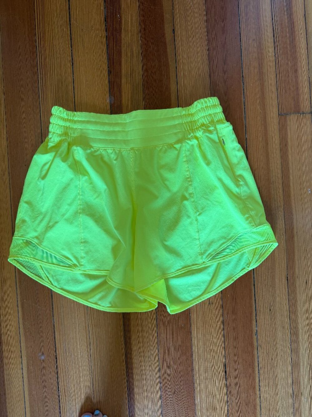 Hotty Hot High-Rise Lined Short 4" - Highlight Yellow - Picture 1 of 2